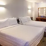 Merlin Copacabana Hotel